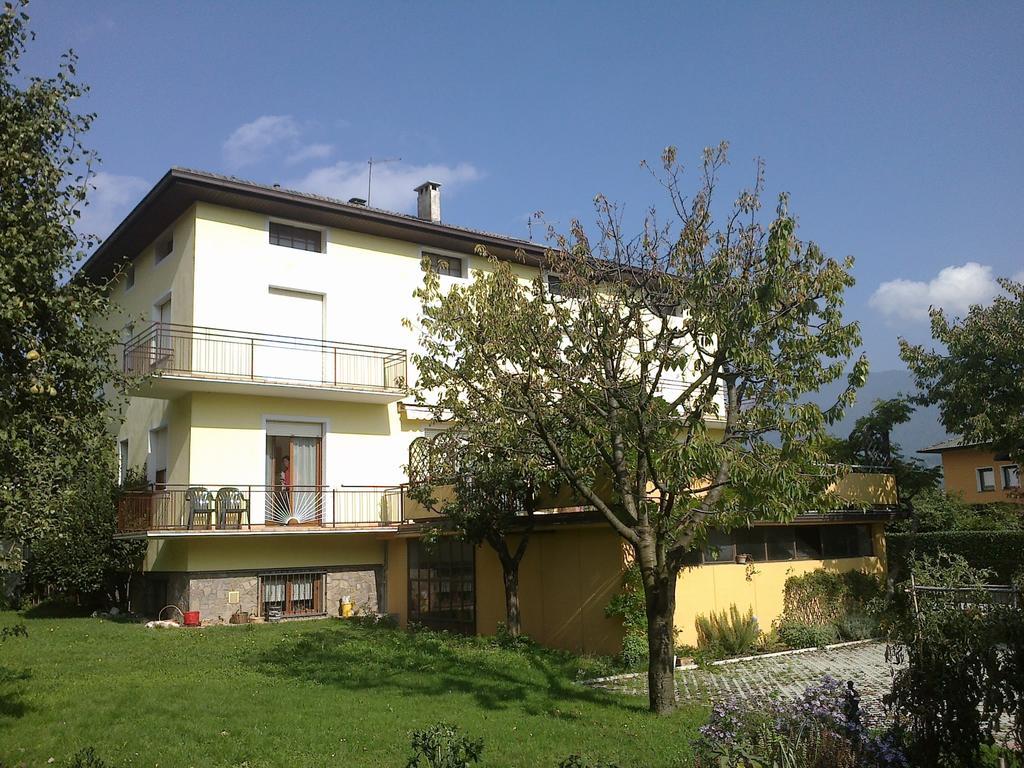 Casa Ferrari Monica Apartment Calceranica al Lago Exterior photo